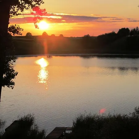 Sunset View Nad Jeziorem شقة
